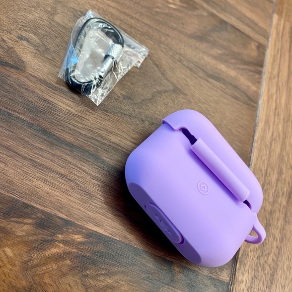 Purple Airpods Pro Case - Picture 3 of 4